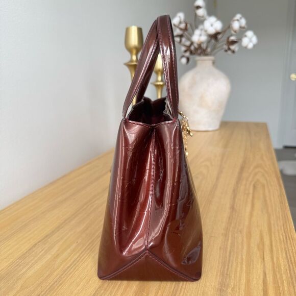 ✅AUTHENTIC✅ LOUIS VUITTON WILSHIRE PM BORDEAUX VERNIS - Picture 5 of 15